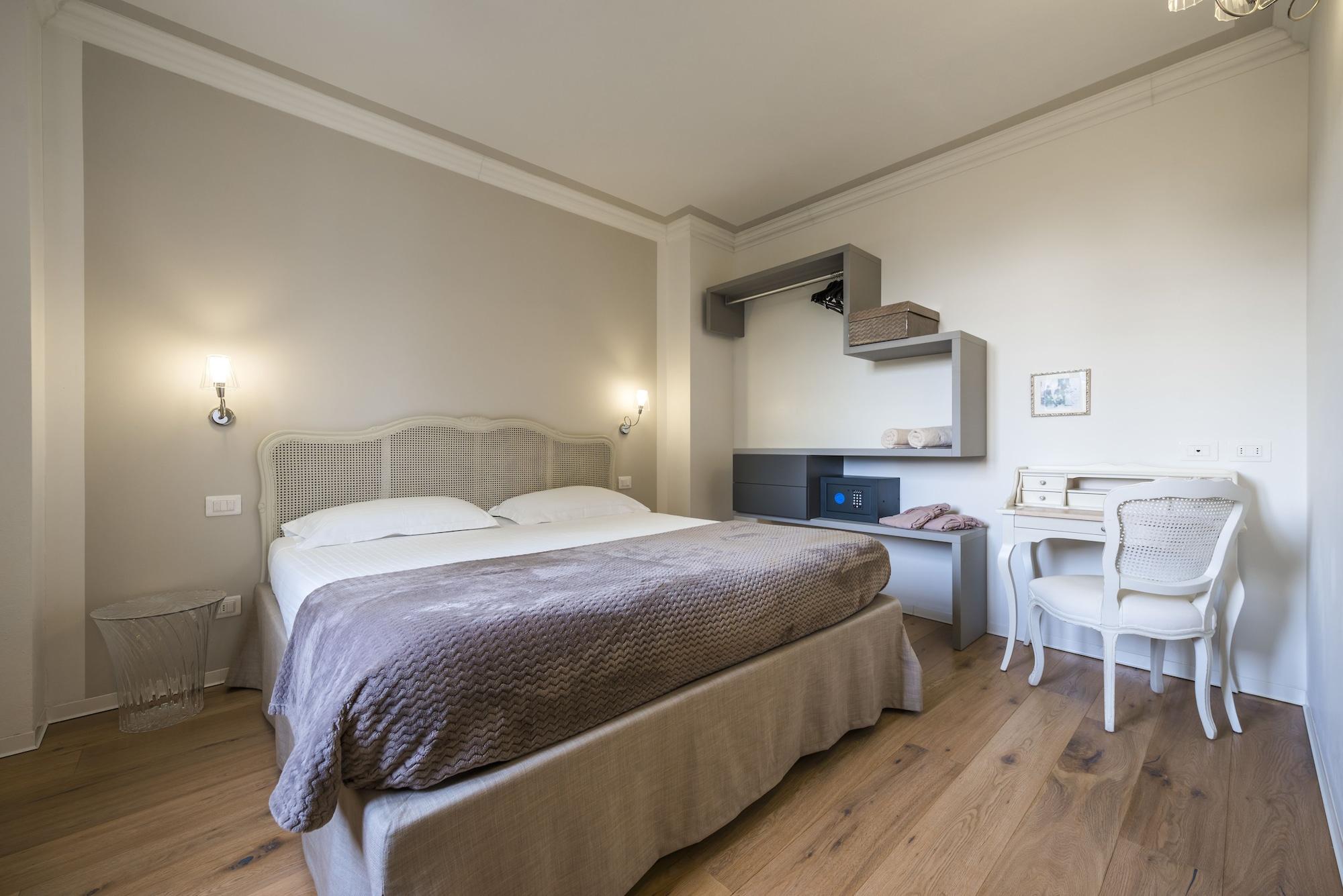 Villa Italia Luxury Suites And Apartments 아르코 외부 사진