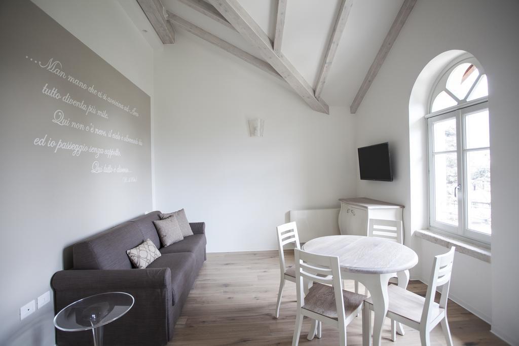 Villa Italia Luxury Suites And Apartments 아르코 객실 사진
