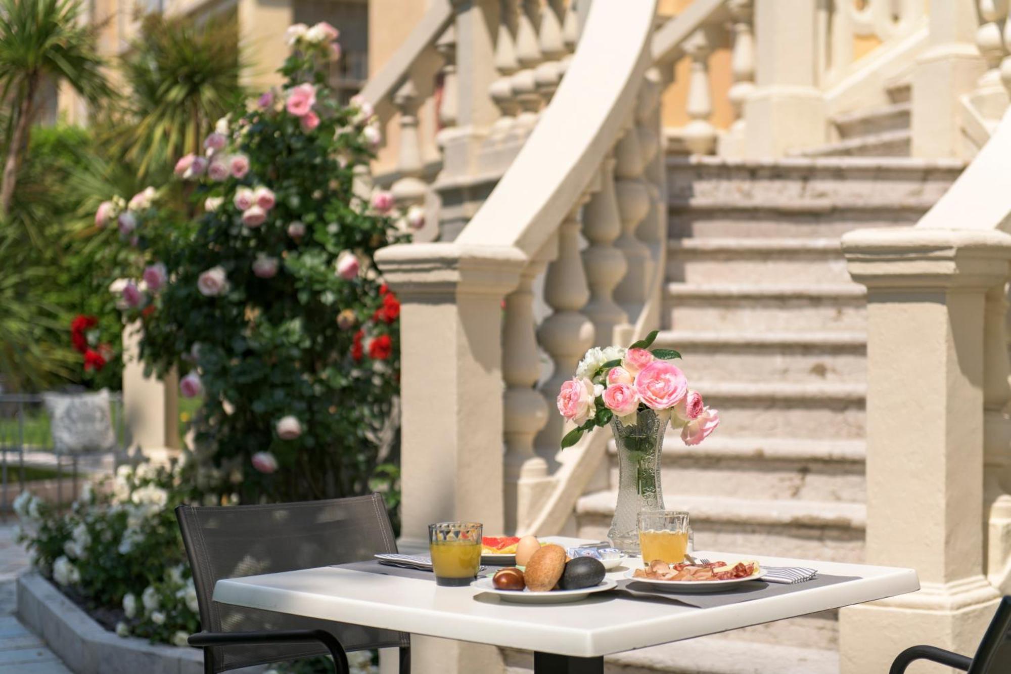 Villa Italia Luxury Suites And Apartments 아르코 외부 사진