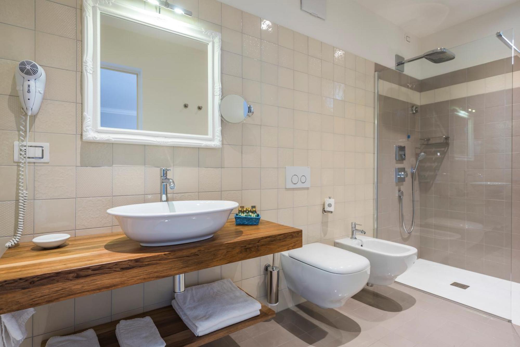 Villa Italia Luxury Suites And Apartments 아르코 외부 사진