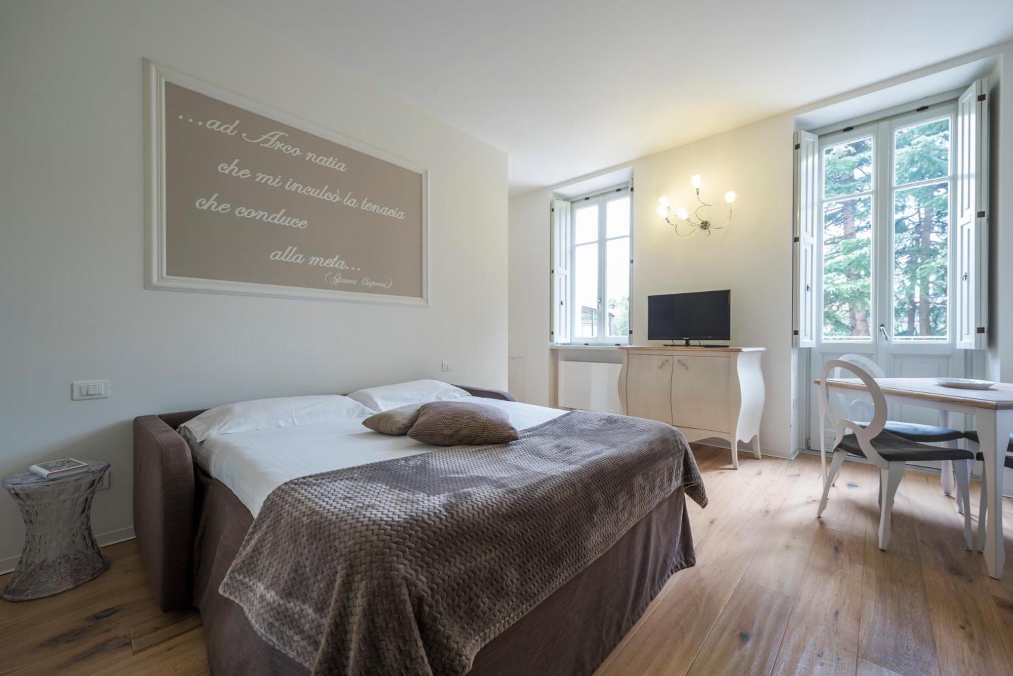 Villa Italia Luxury Suites And Apartments 아르코 외부 사진