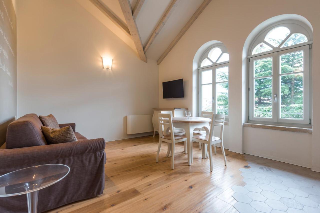Villa Italia Luxury Suites And Apartments 아르코 외부 사진